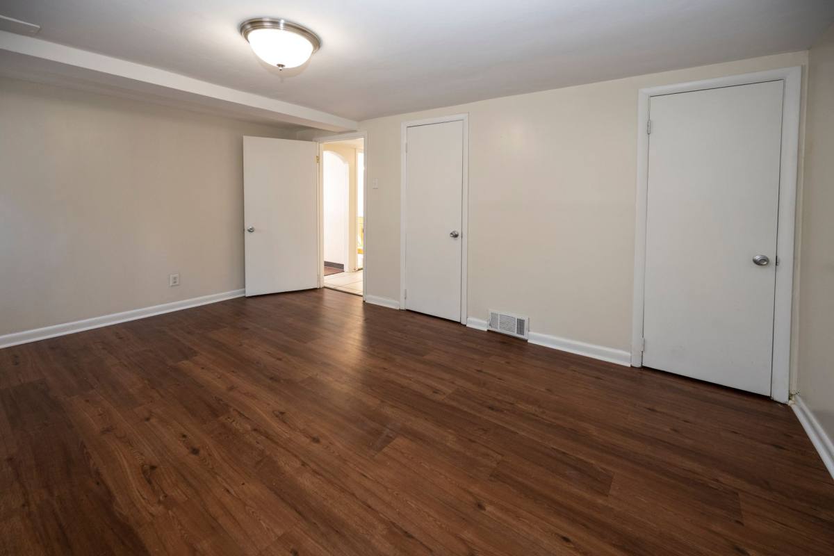 Apartment for rent at 3901 Roosevelt Blvd, Philadelphia, PA 19124