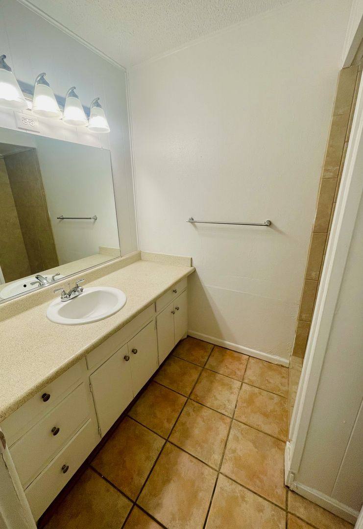 Apartment for rent at 4213 18th St, Lubbock, TX 79416