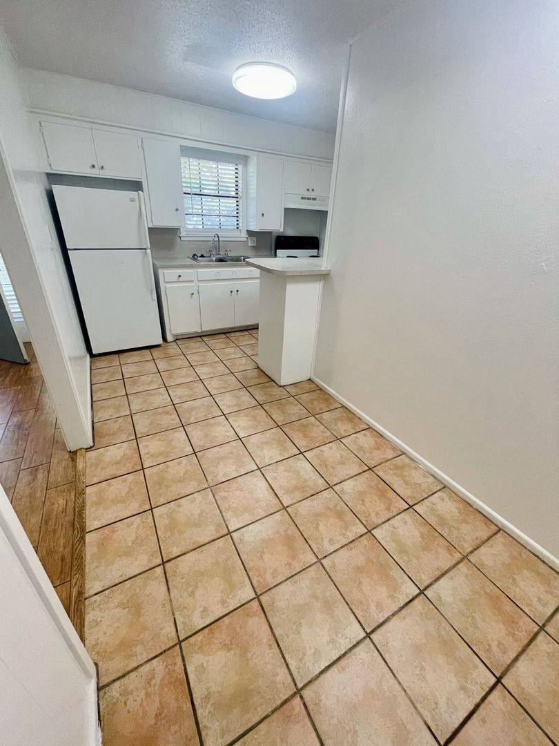 Apartment for rent at 4213 18th St, Lubbock, TX 79416