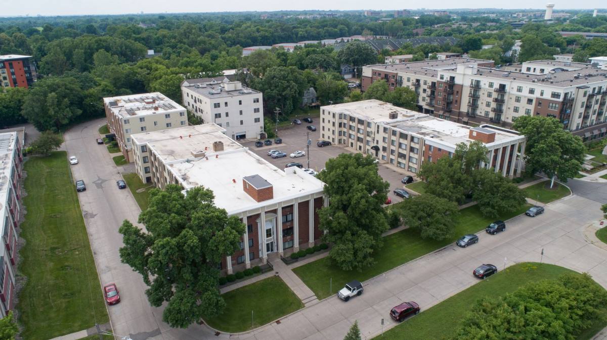 Apartment for rent at 3029 France Ave S, Minneapolis, MN 55416