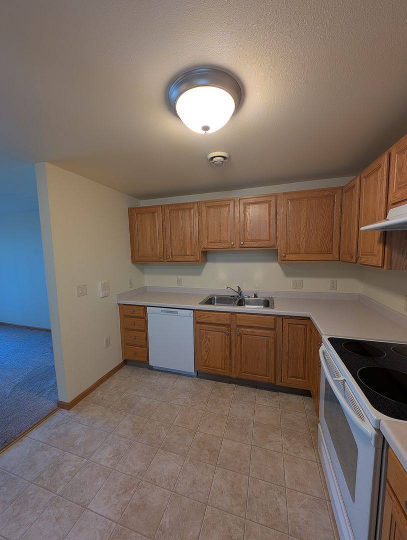Apartment for rent at 2970 Mossy Oak Circle, Green Bay, WI 54311