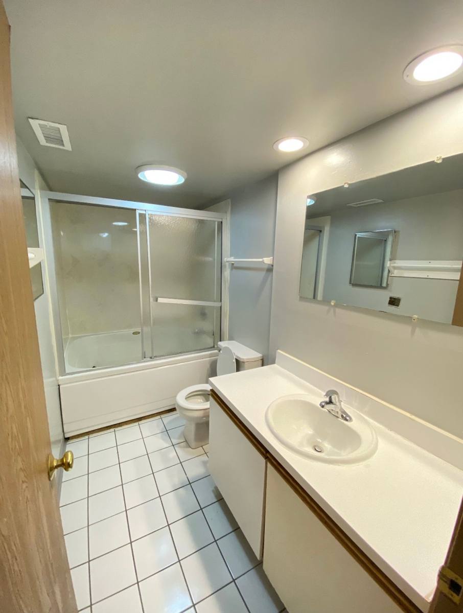 Apartment for rent at 50 E 11th Ave, Columbus, OH 43201