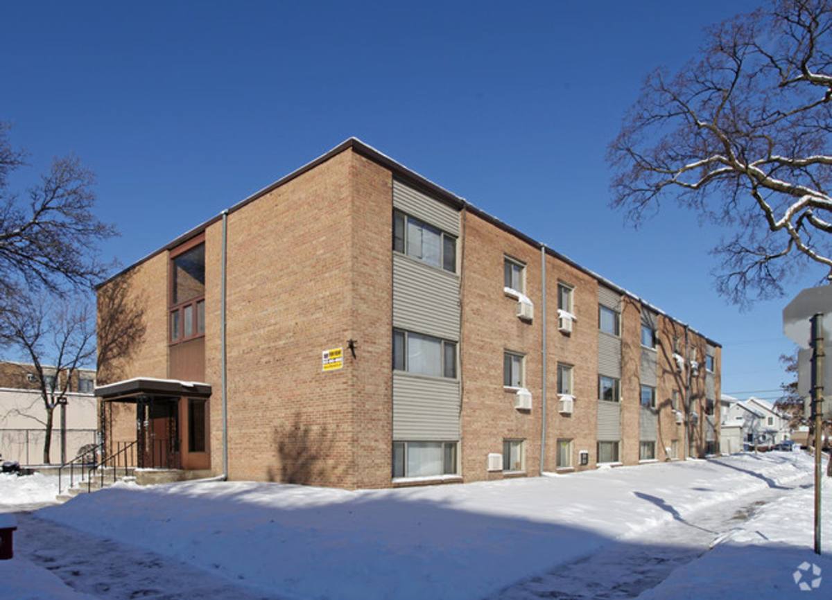 Apartment for rent at 327 University Ave SE, Minneapolis, MN 55414