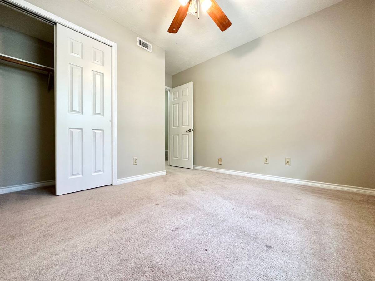 Apartment for rent at 101 Northfield Dr, Normal, IL 61761