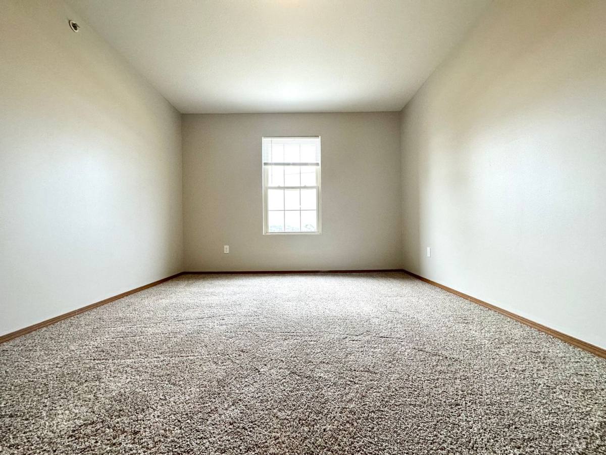 Apartment for rent at 1780 Putnam Ave, Normal, IL 61761