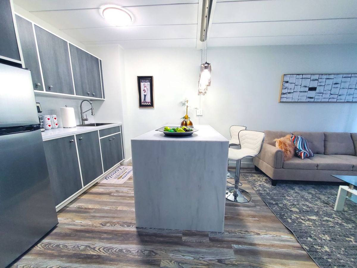 Apartment for rent at 15500 Lakeshore Blvd, Cleveland, OH 44110