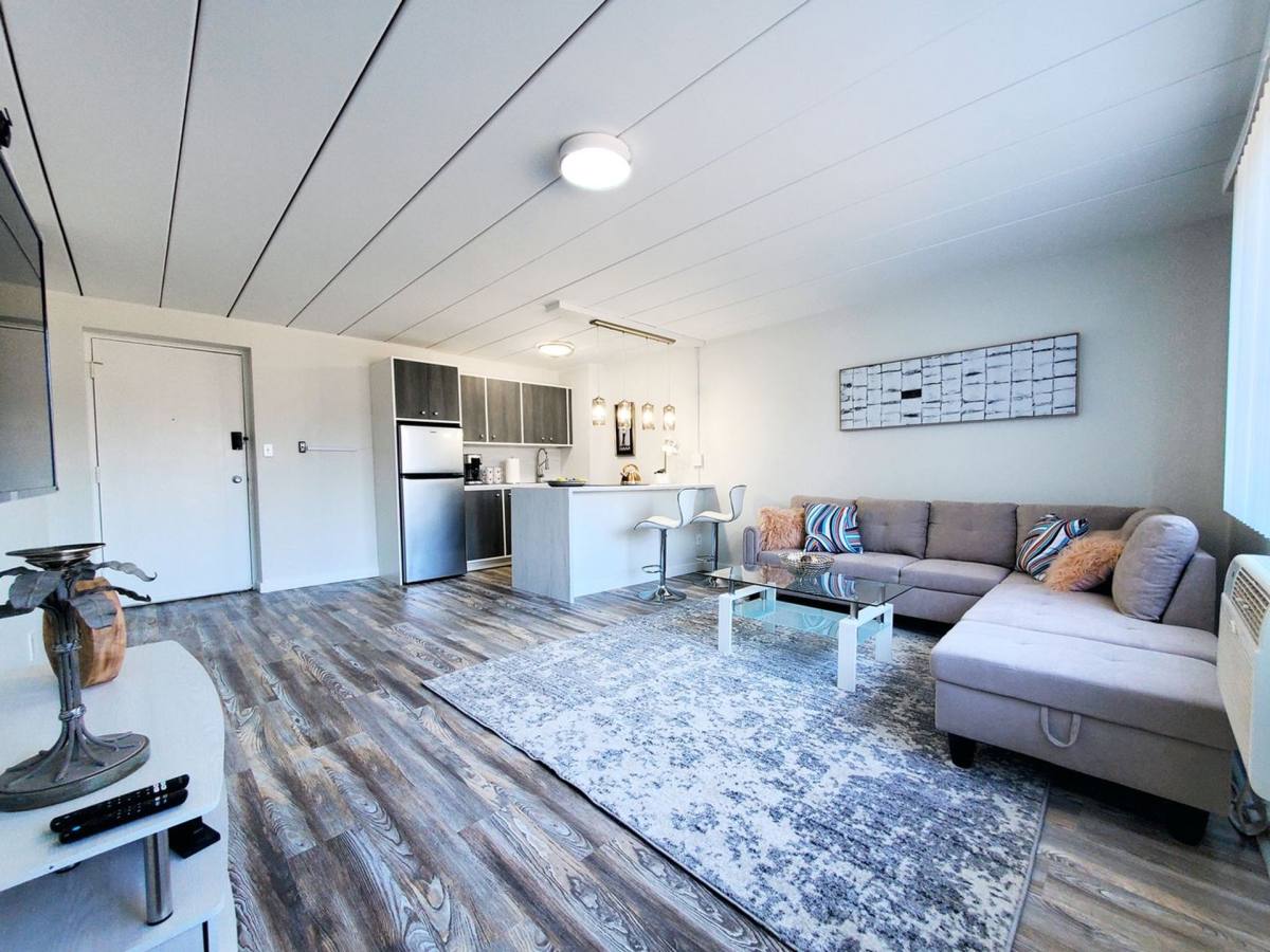 Apartment for rent at 15500 Lakeshore Blvd, Cleveland, OH 44110