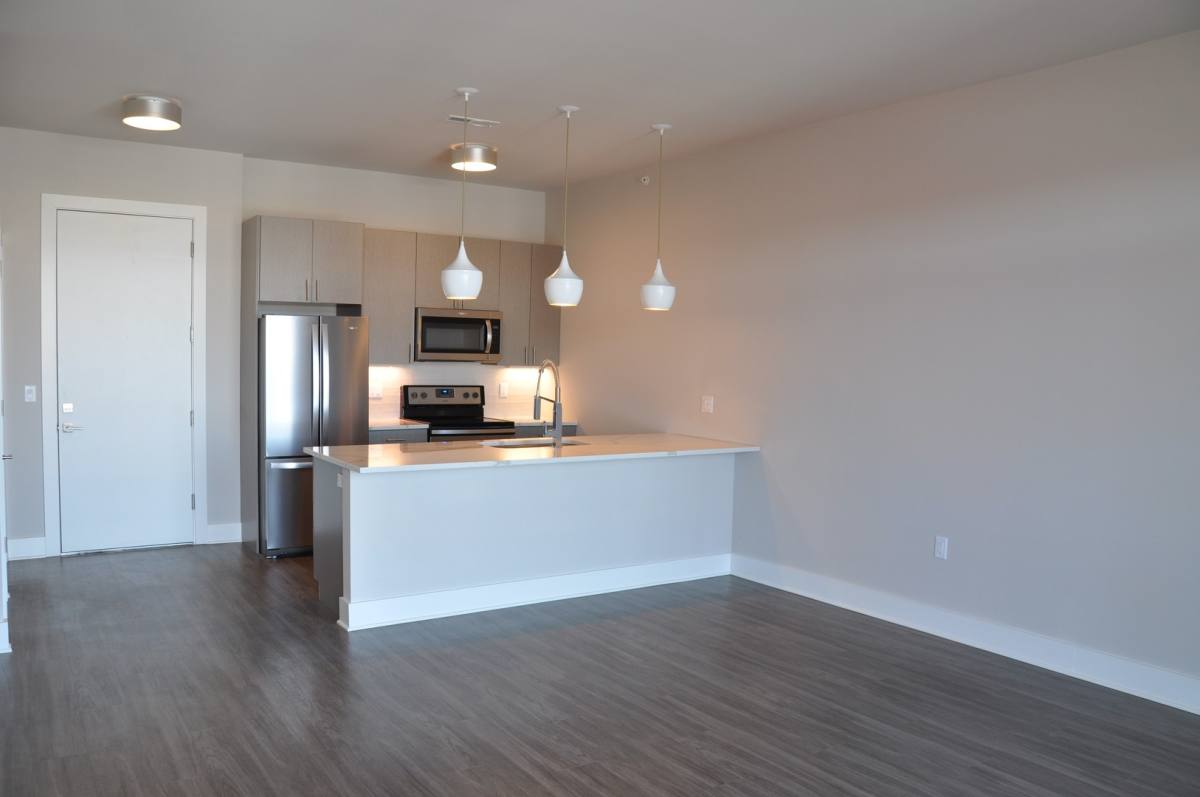 Contour on Prospect, 2111 E Ivanhoe Place, Milwaukee, WI 53202 - Apartment for Rent - Image 7