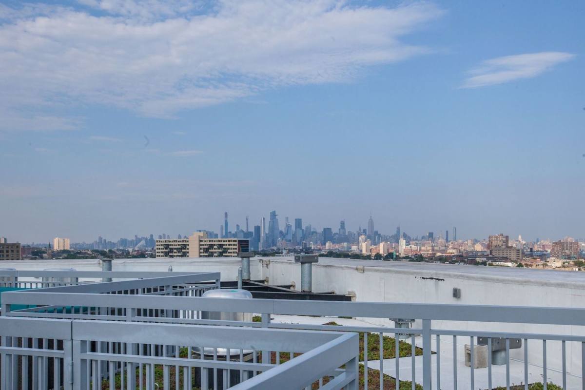 Apartment for rent at 2950 John F Kennedy Blvd, Jersey City, NJ 07306