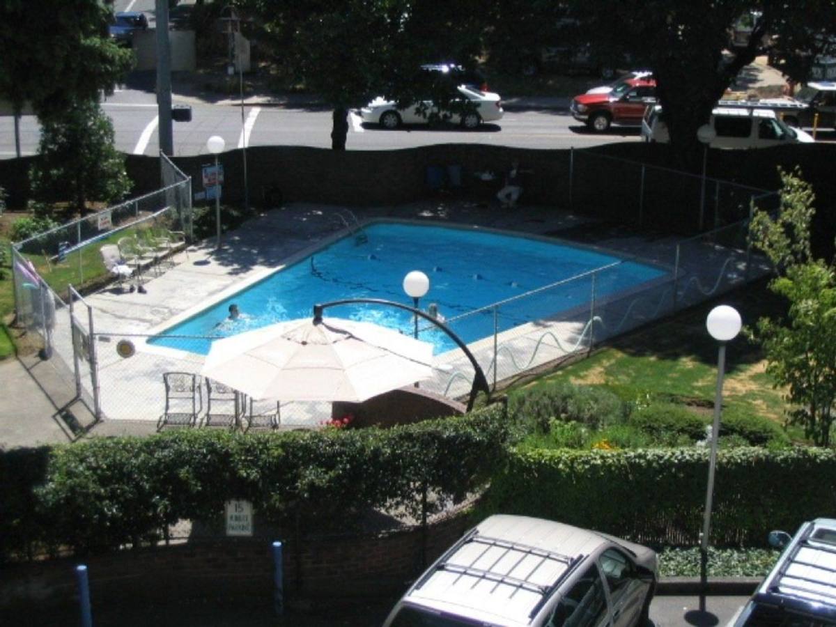 Apartment for rent at 4265 NE Halsey St, Portland, OR 97213