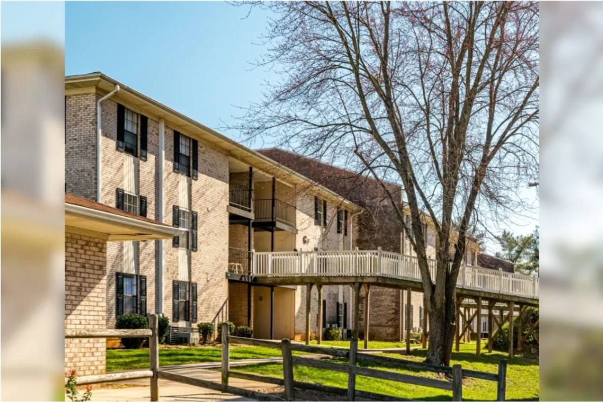 Apartment for rent at 3411 Old Vineyard Rd, Winston Salem, NC 27103