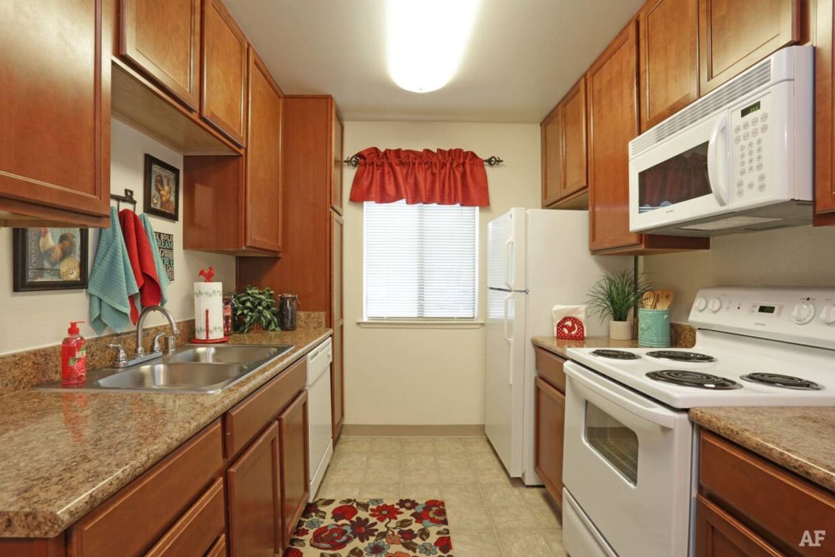 Apartment for rent at 8680 N Cedar Ave, Fresno, CA 93720