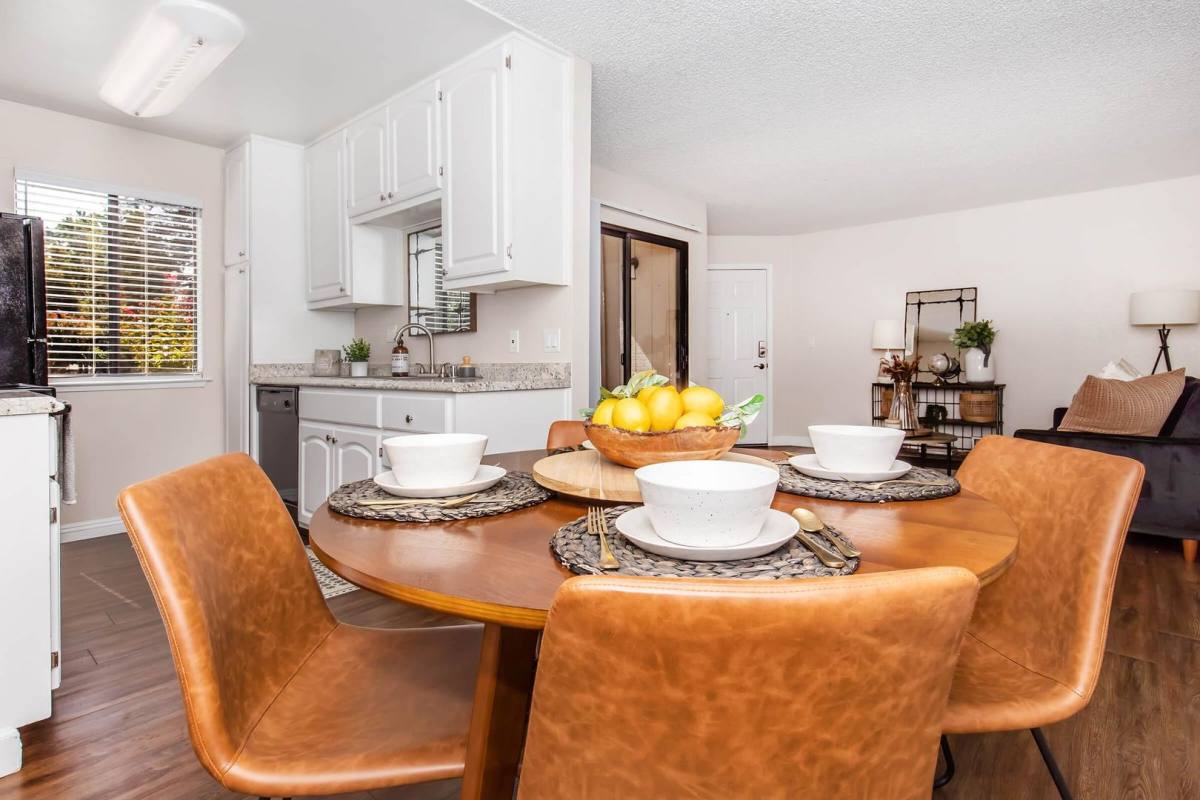 North Creek Apartment Homes, 8680 N Cedar Ave, Fresno, CA 93720 - Apartment for Rent - Image 5