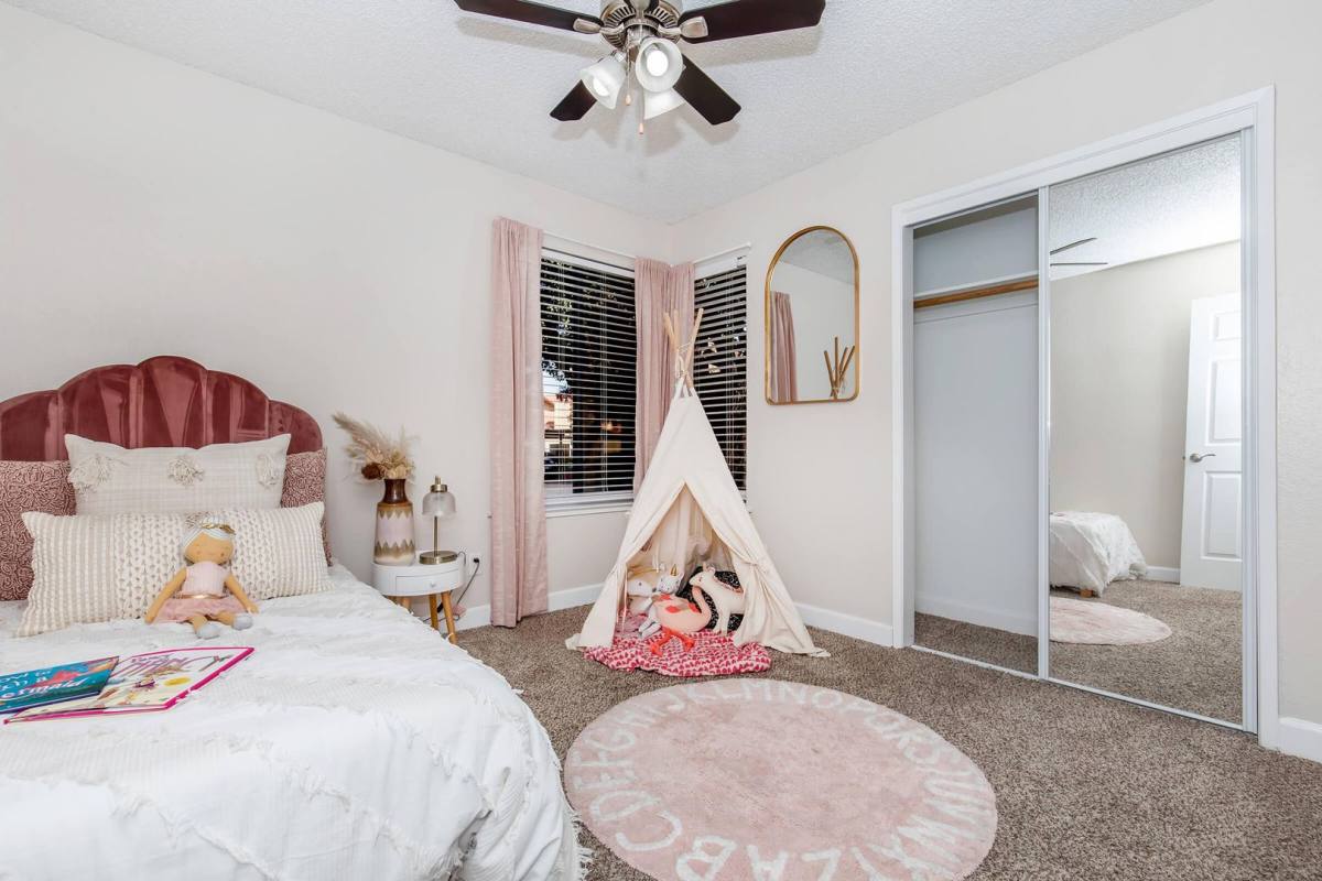 North Creek Apartment Homes, 8680 N Cedar Ave, Fresno, CA 93720 - Apartment for Rent - Image 9