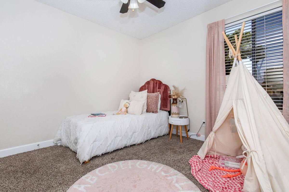 North Creek Apartment Homes, 8680 N Cedar Ave, Fresno, CA 93720 - Apartment for Rent - Image 10