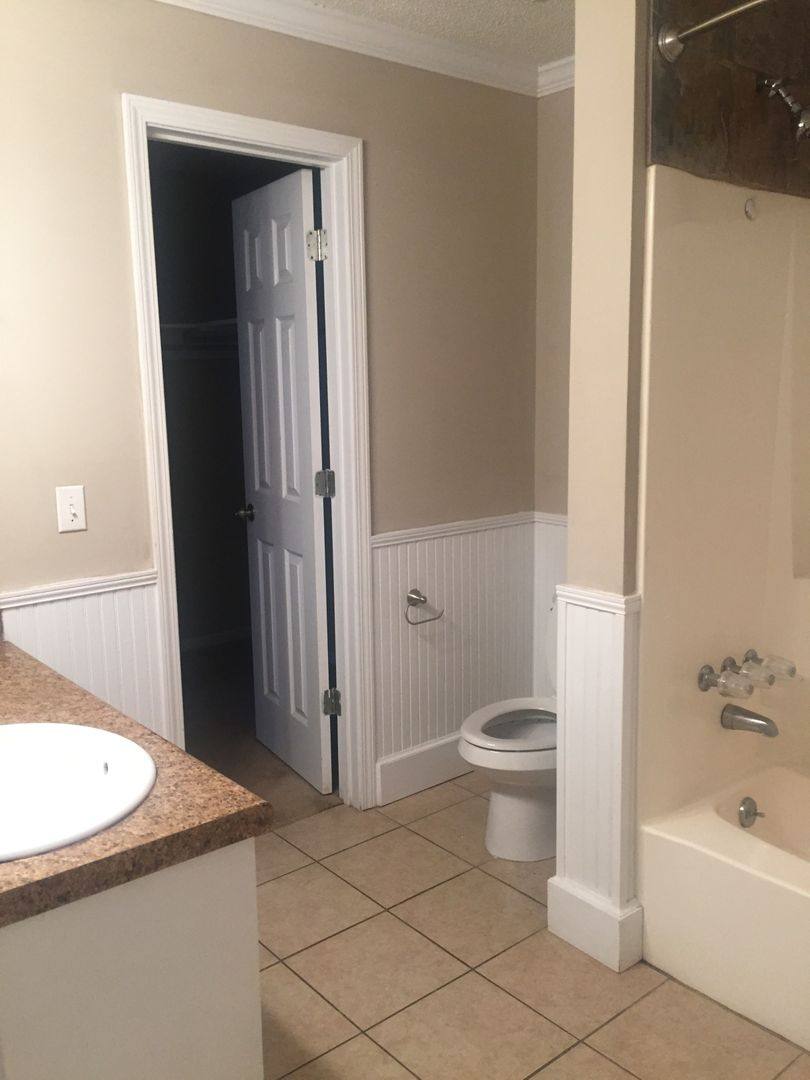 Apartment for rent at 1920 5th St, Northport, AL 35476