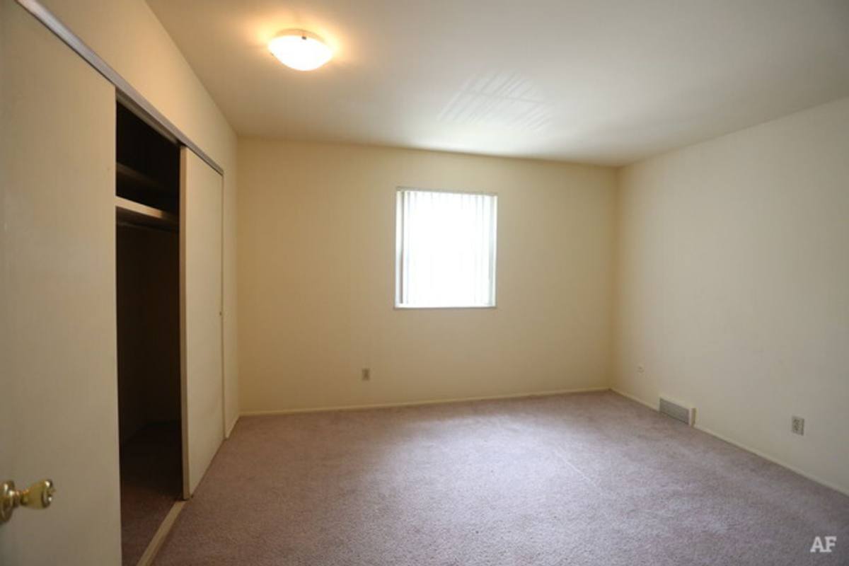 Townhouse for rent at 240 Chez Vant Court, Hazelwood, MO 63042