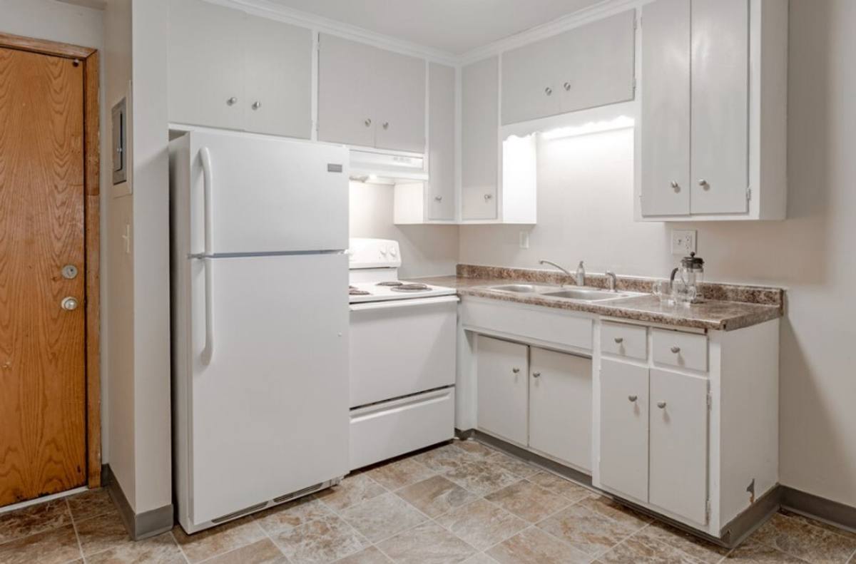 Apartment for rent at 166 N McCarrons Blvd, Saint Paul, MN 55113