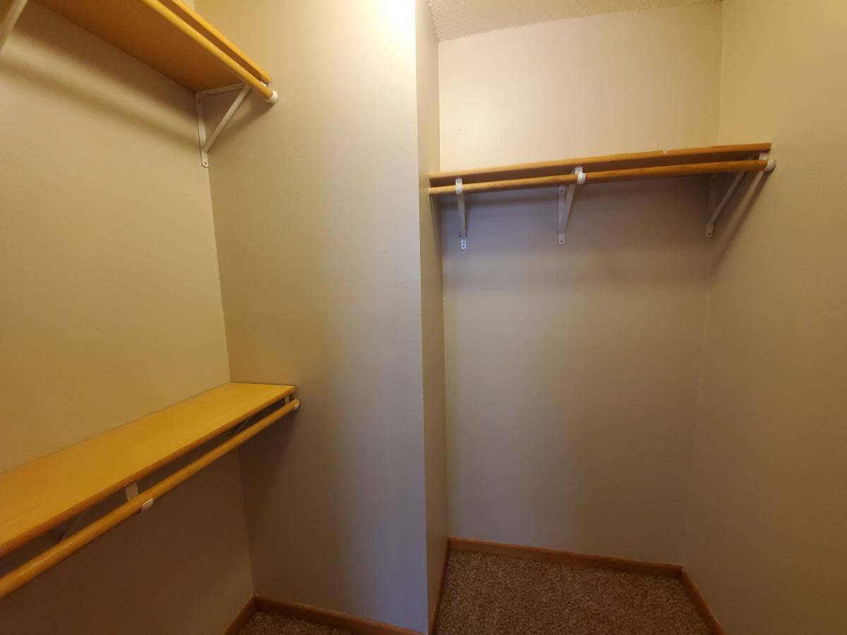 Apartment for rent at 2300 County Rd, Saint Paul, MN 55112
