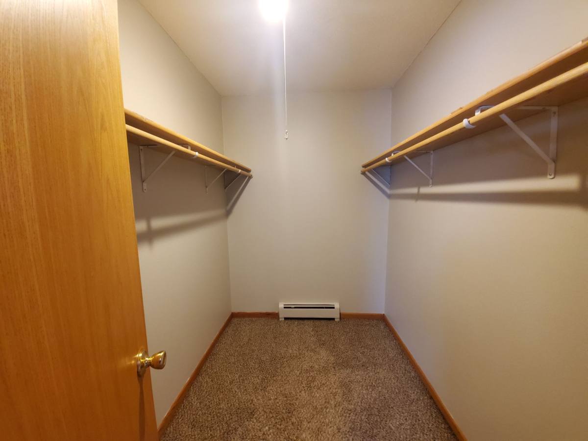 Apartment for rent at 2300 County Rd, Saint Paul, MN 55112