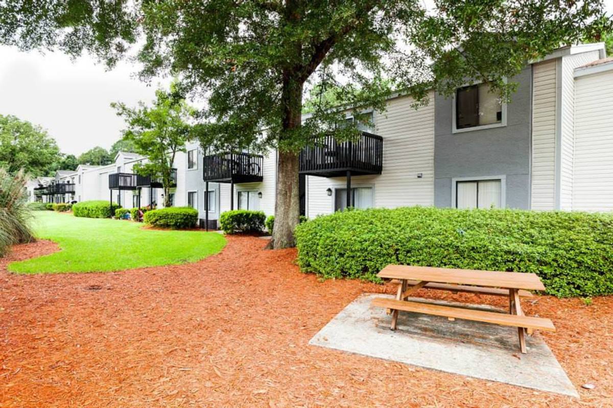 Apartment for rent at 6870 103rd St, Jacksonville, FL 32210