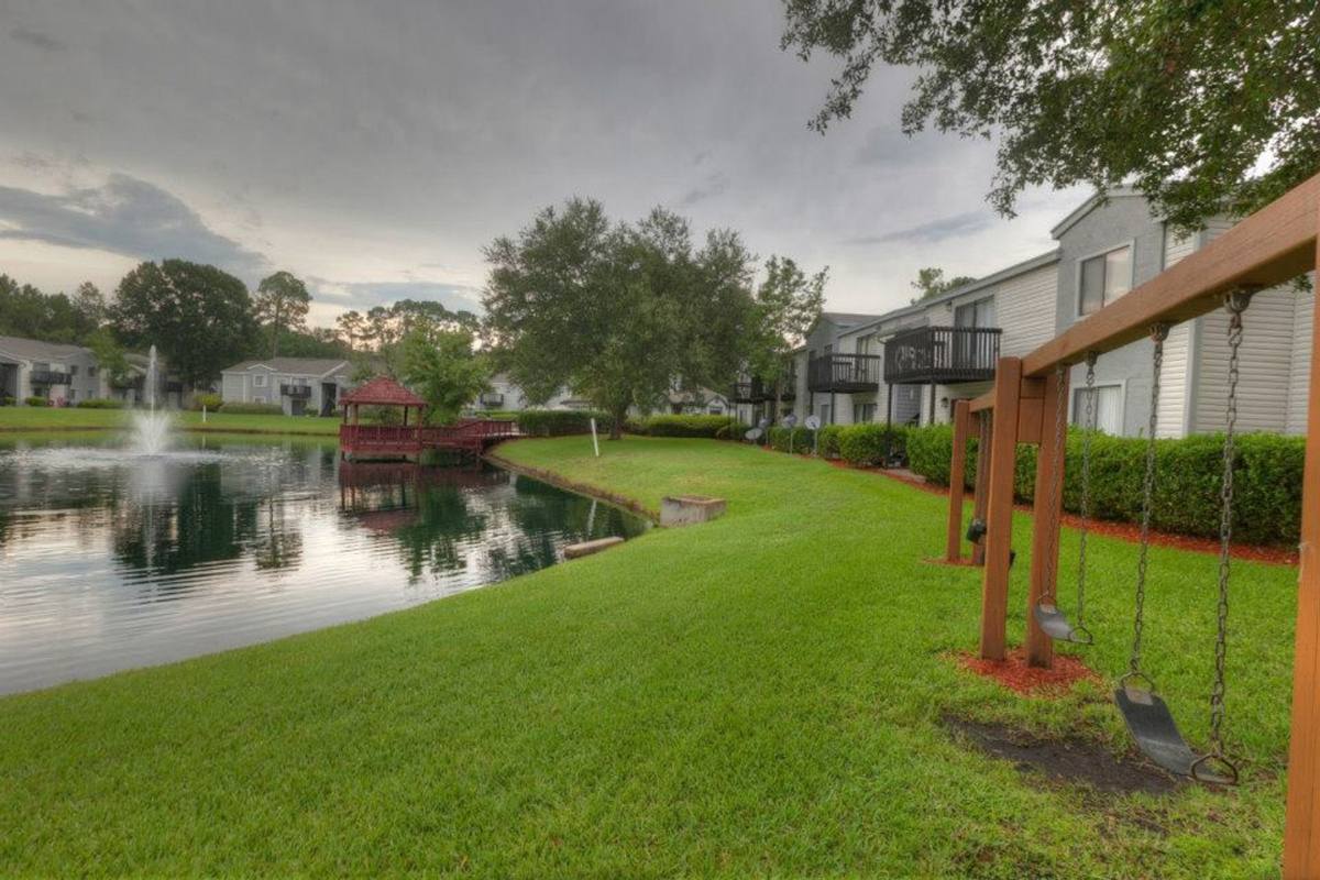 Apartment for rent at 6870 103rd St, Jacksonville, FL 32210