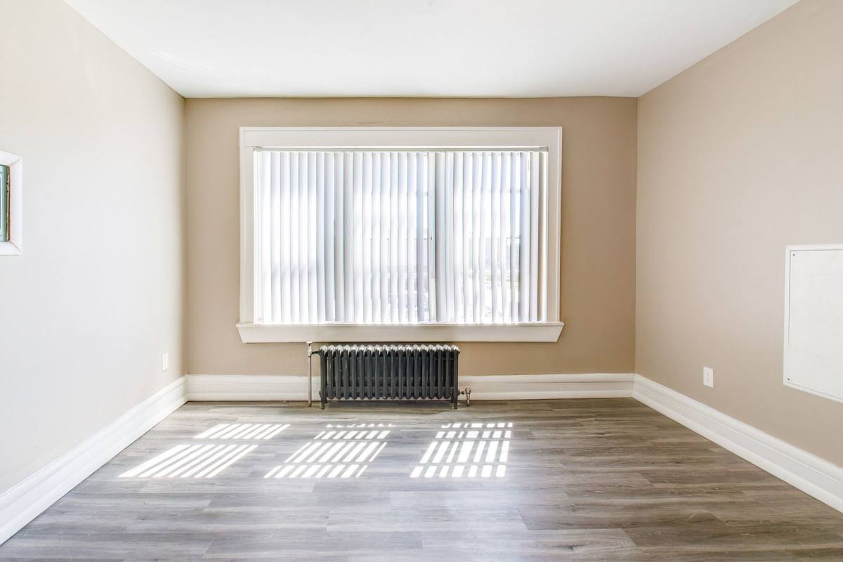 Apartment for rent at 574 W Huron St, Pontiac, MI 48341