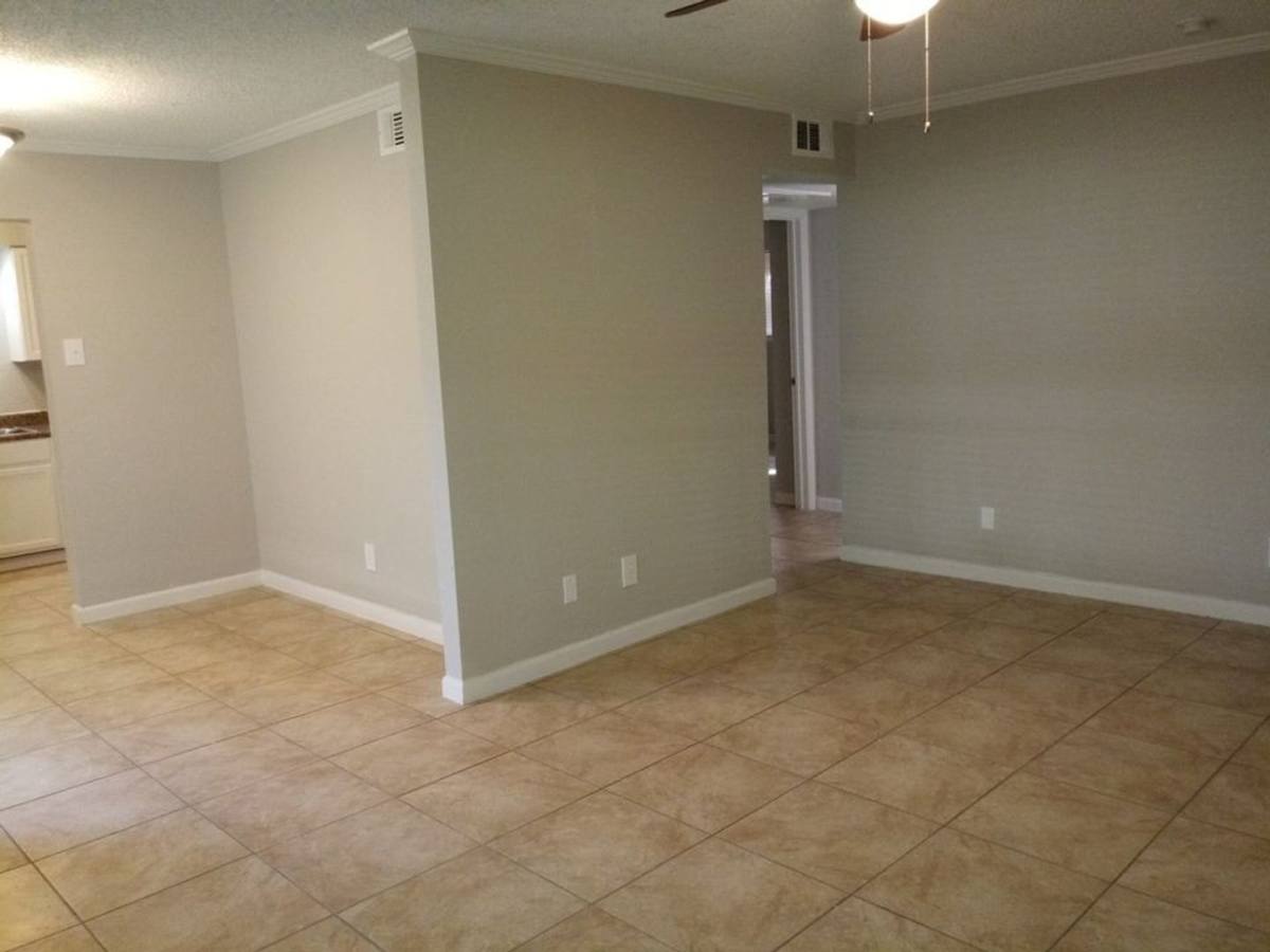 Apartment for rent at 462 Utopia Lane, San Antonio, TX 78223
