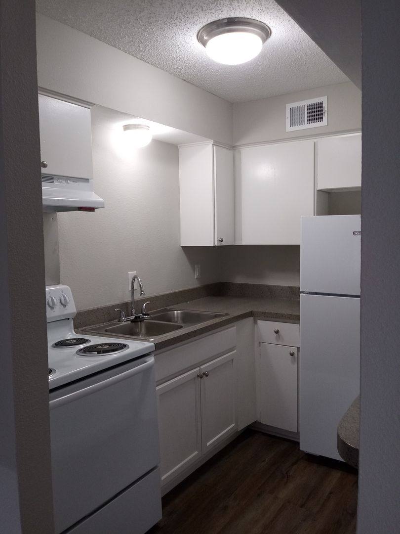 Apartment for rent at 462 Utopia Lane, San Antonio, TX 78223