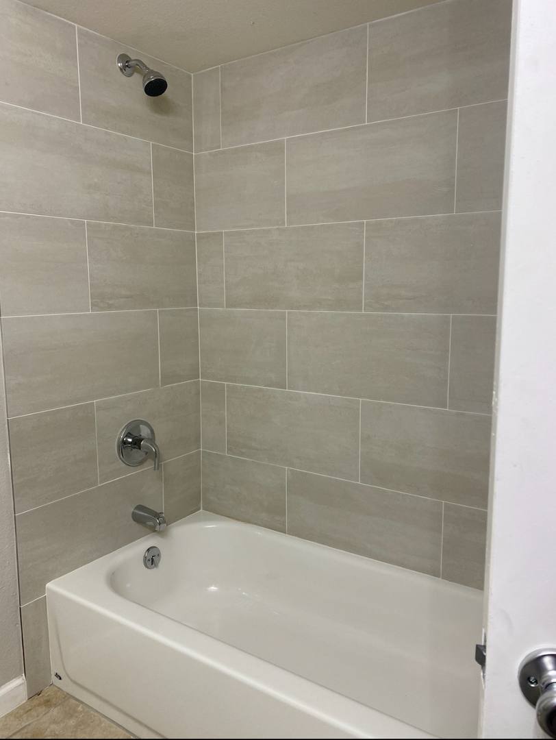 Apartment for rent at 462 Utopia Lane, San Antonio, TX 78223