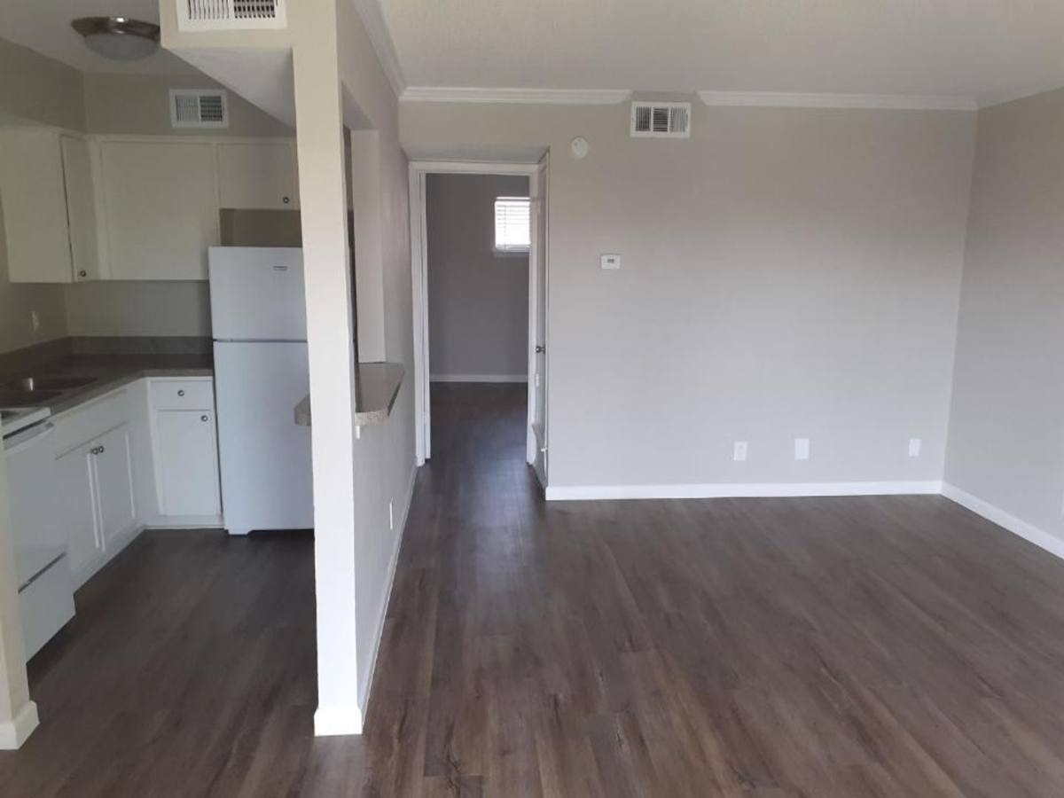 Apartment for rent at 462 Utopia Lane, San Antonio, TX 78223
