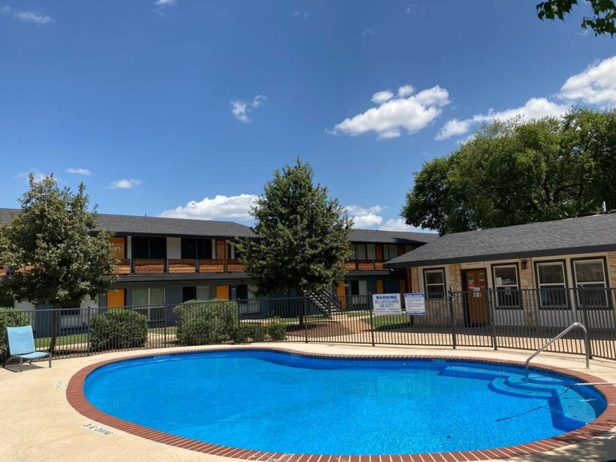 Apartment for rent at 462 Utopia Lane, San Antonio, TX 78223