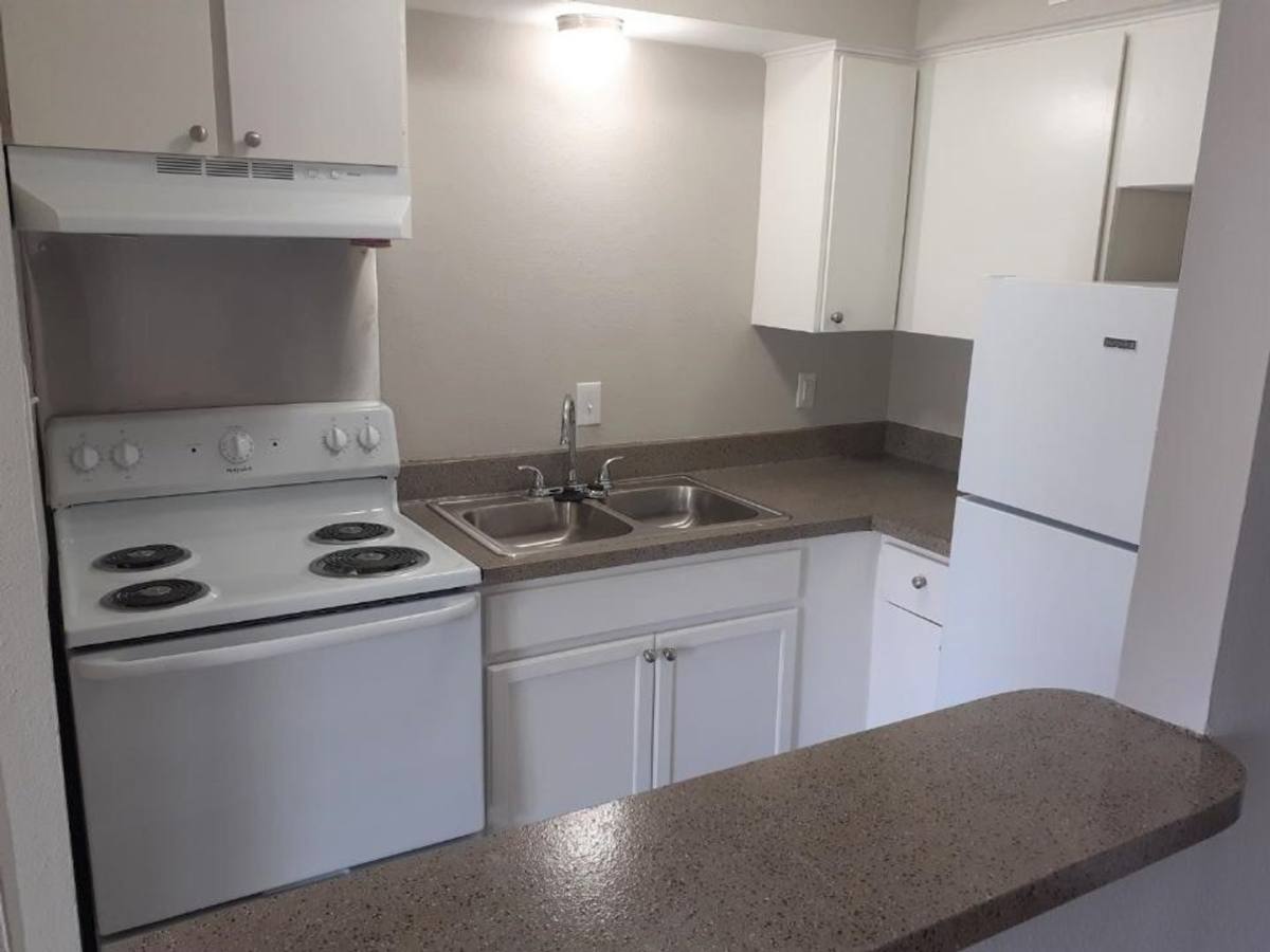 Apartment for rent at 462 Utopia Lane, San Antonio, TX 78223