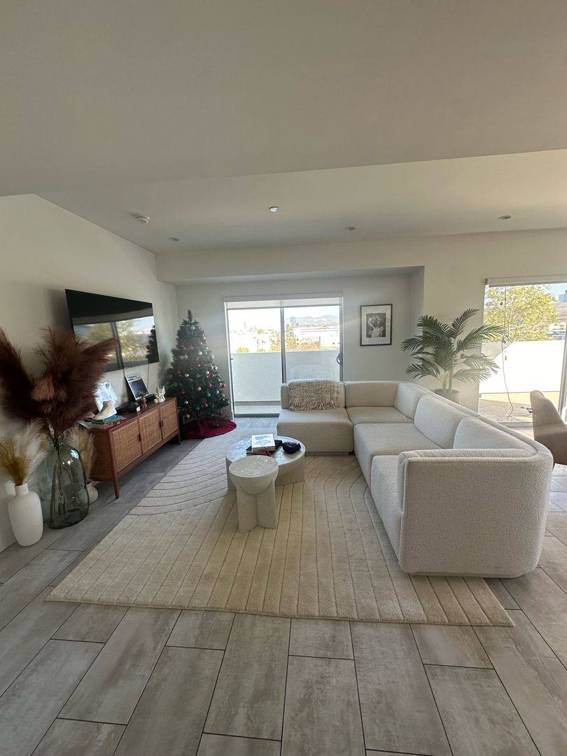 11650 W Pico Blvd, Los Angeles, CA 90064 Apartment For Rent