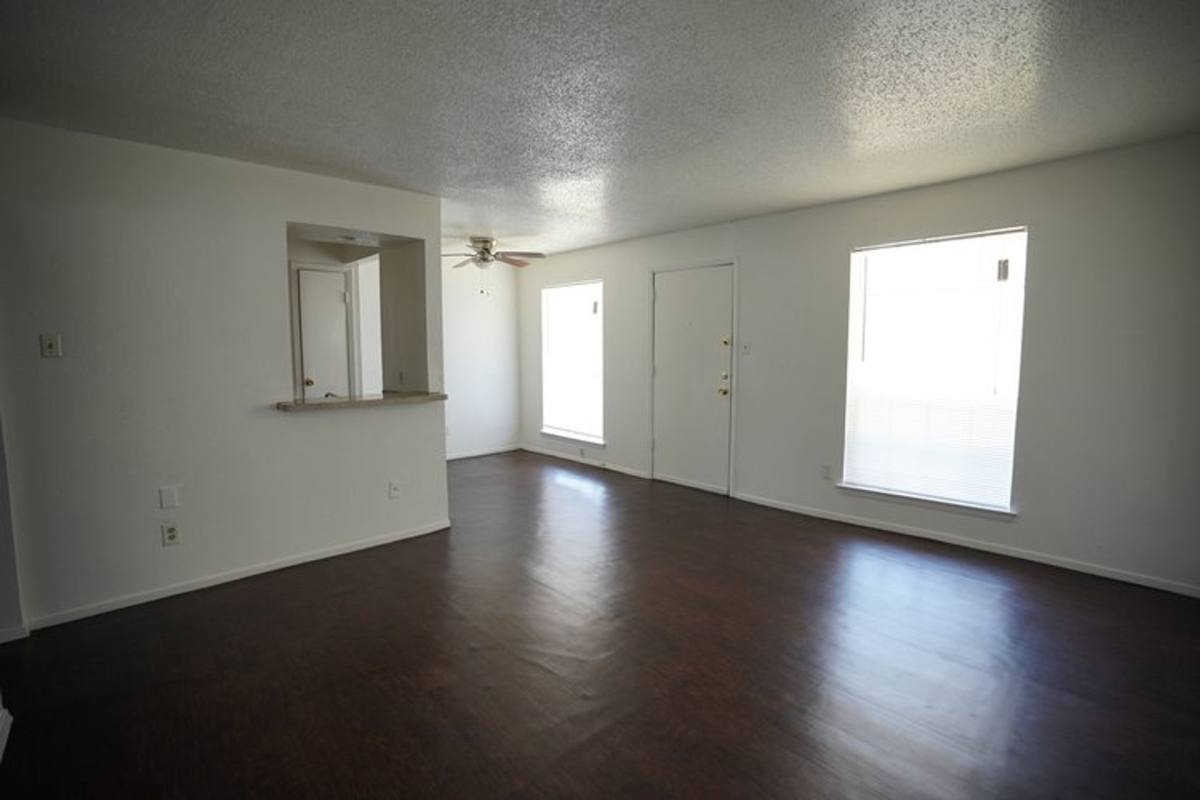 2625 E Illinois Ave, Dallas, TX 75216 - Apartment For Rent - Image 1