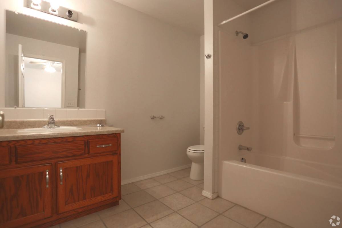 Apartment for rent at 20380 Spice Dr, Waynesville, MO 65583