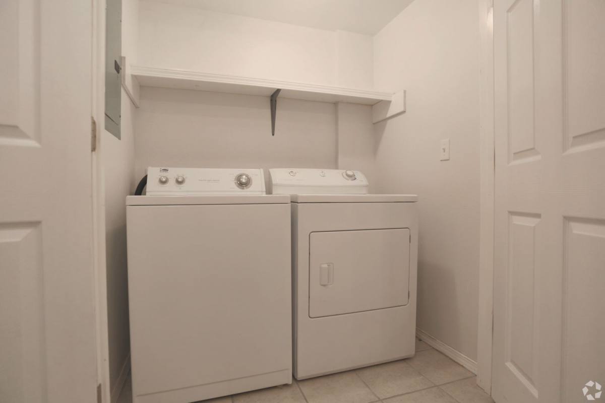 Apartment for rent at 20380 Spice Dr, Waynesville, MO 65583