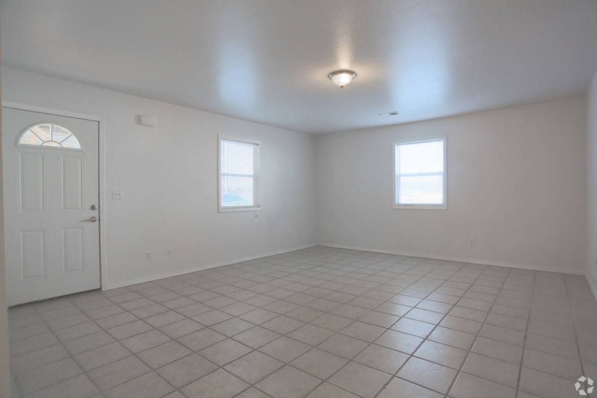 Apartment for rent at 20380 Spice Dr, Waynesville, MO 65583