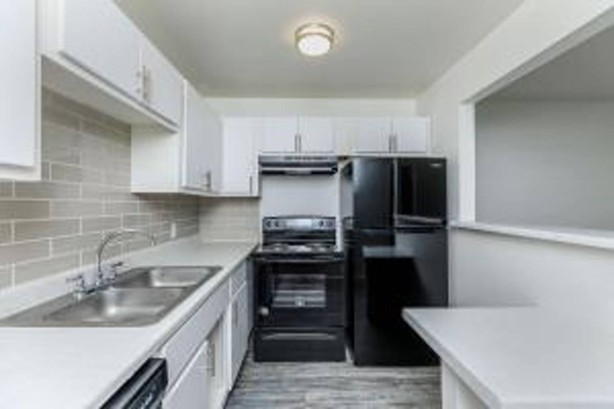 Apartment for rent at 40 E Sunland Ave, Phoenix, AZ 85040