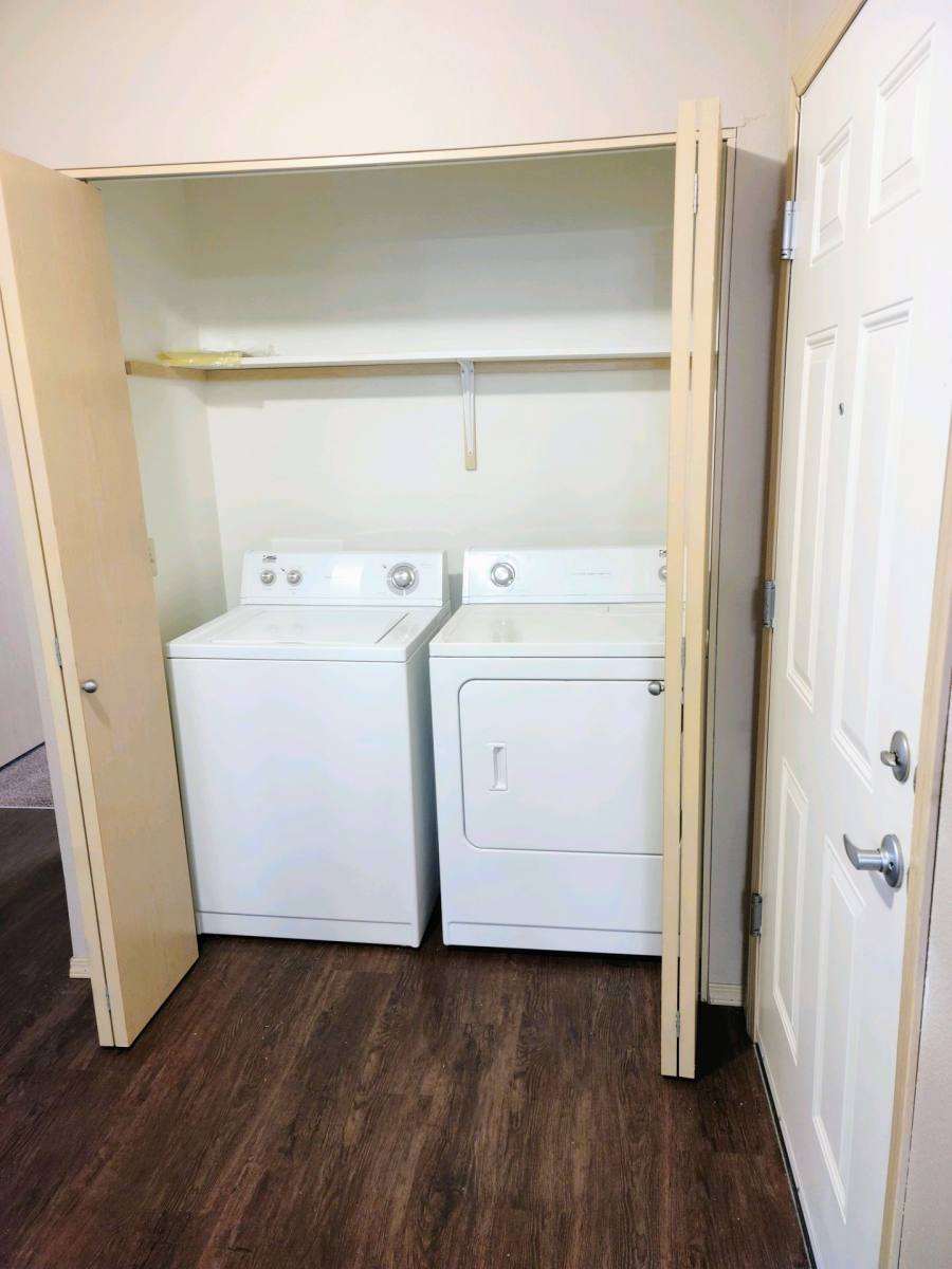 Apartment for rent at 300 Sand Ridge Court, Lebanon, OR 97355