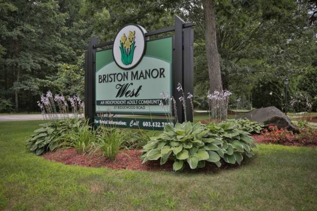 Apartment for rent at 37 Ridgewood Rd, Bedford, NH 03110