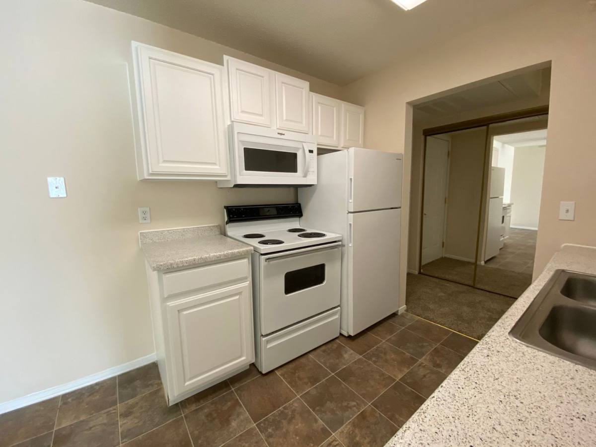 Apartment for rent at 7472 157th St W, Saint Paul, MN 55124