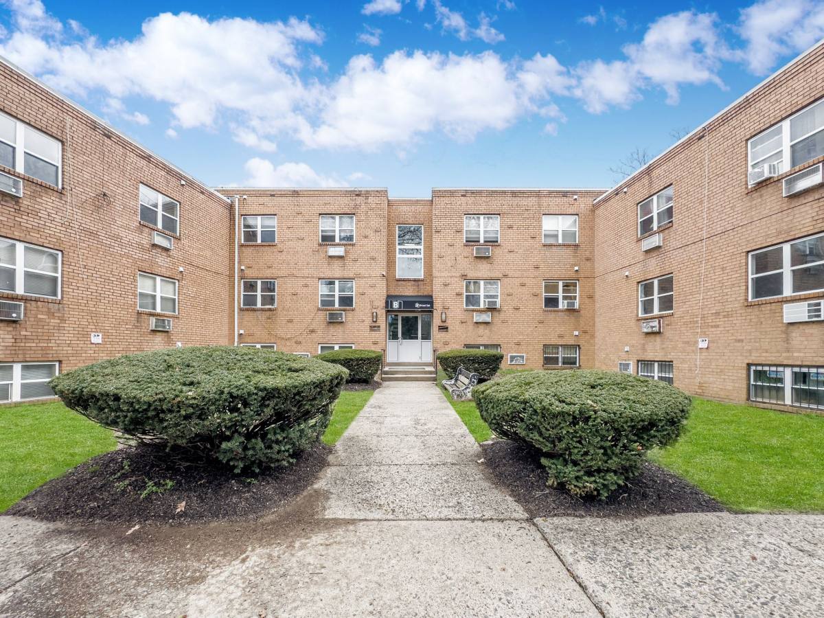 Apartment for rent at Broad Oaks, 1325 66th Ave, Philadelphia, PA 19126