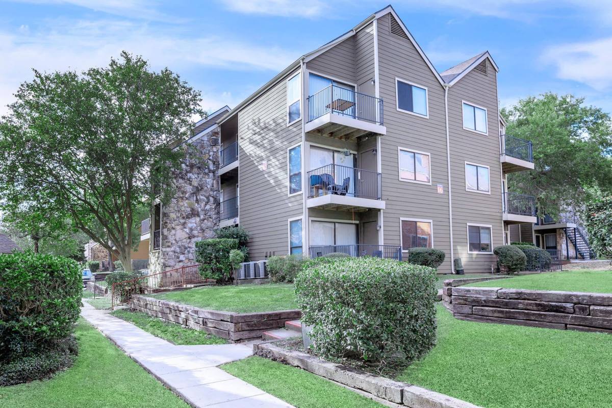 Apartment for rent at 3400 NE Parkway, San Antonio, TX 78218
