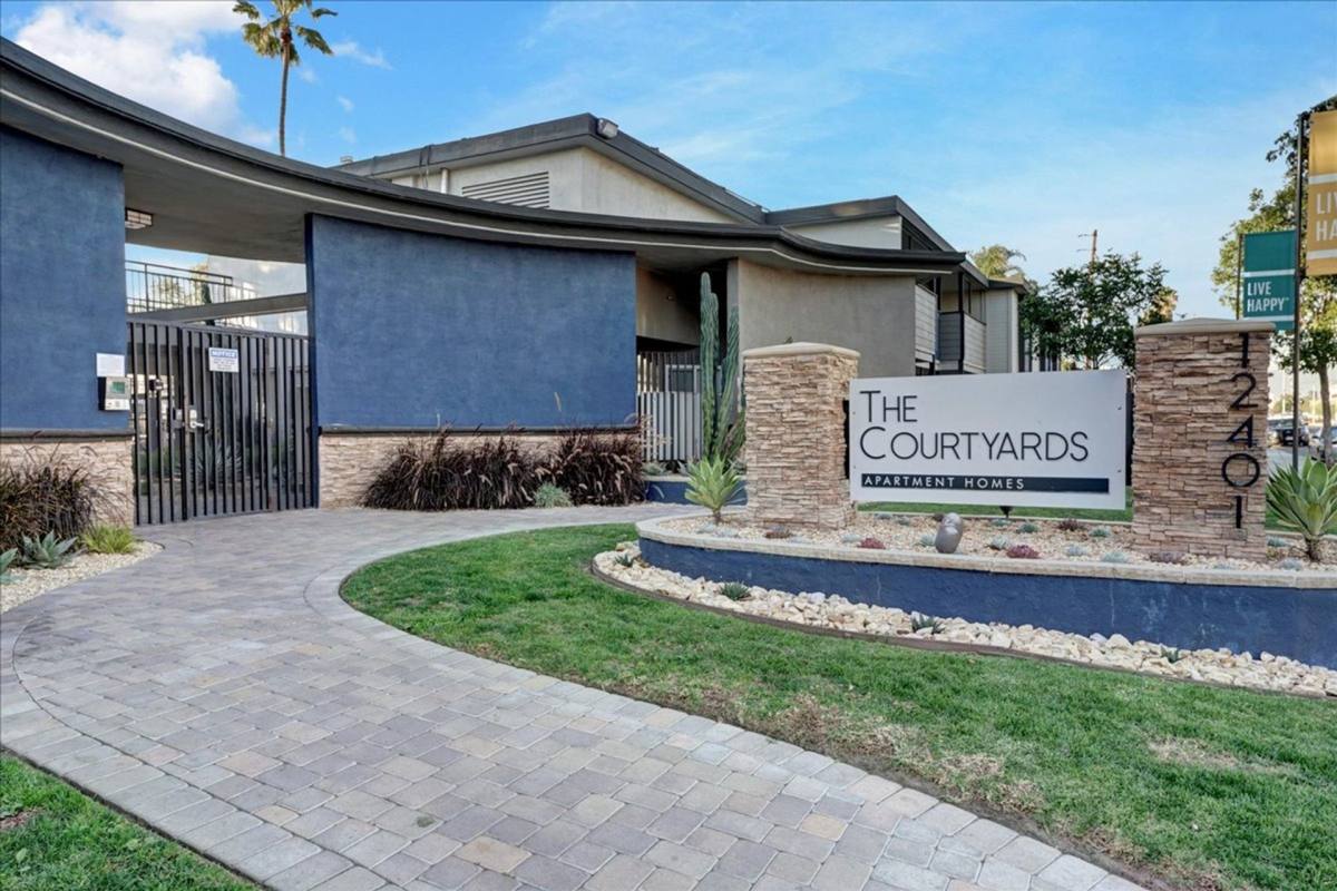 Apartment for rent at 12401 Studebaker Rd, Norwalk, CA 90650