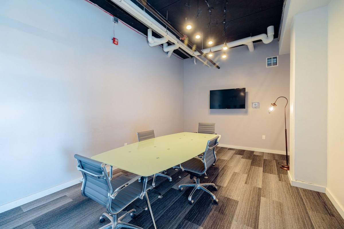 Apartment for rent at 116 W Mishawaka Ave, Mishawaka, IN 46545