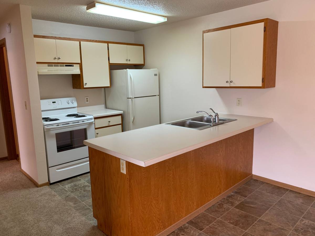 Apartment for rent at 1060 7th St SE, Saint Cloud, MN 56304