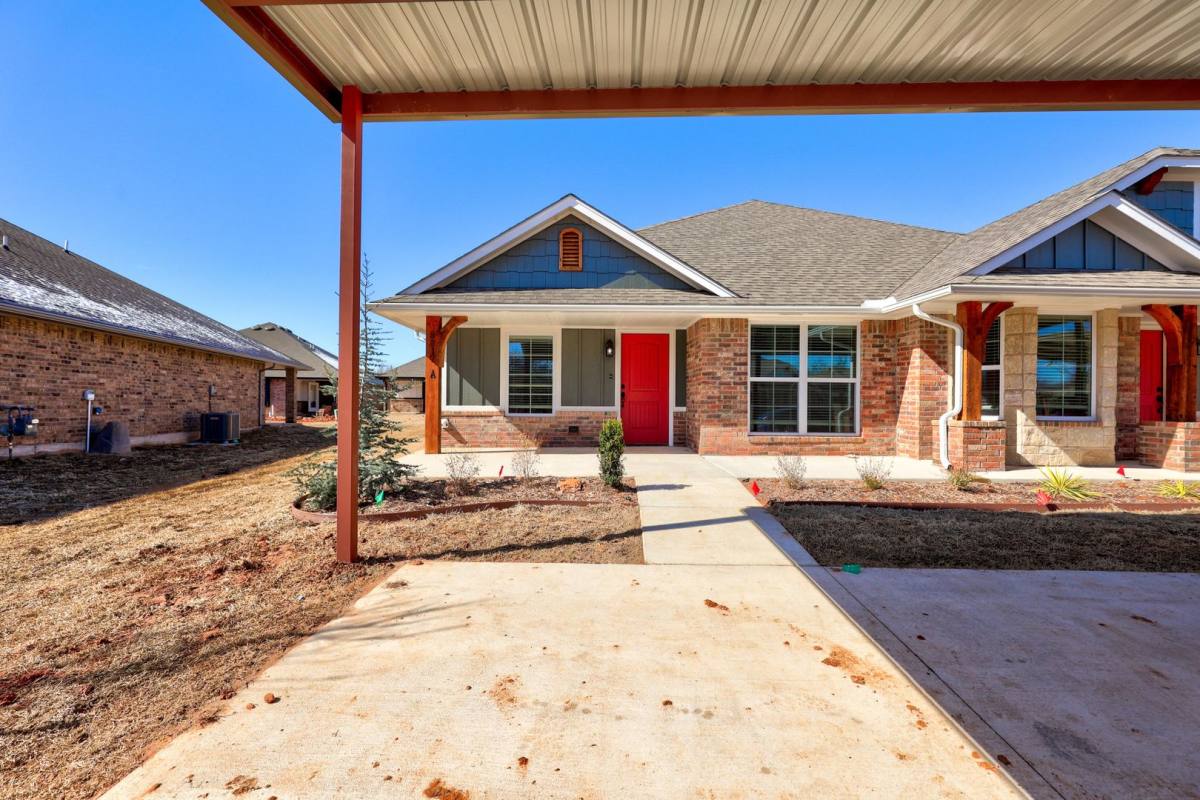 Apartment for rent at 5817 Campbell Creek Dr, Oklahoma City, OK 73179