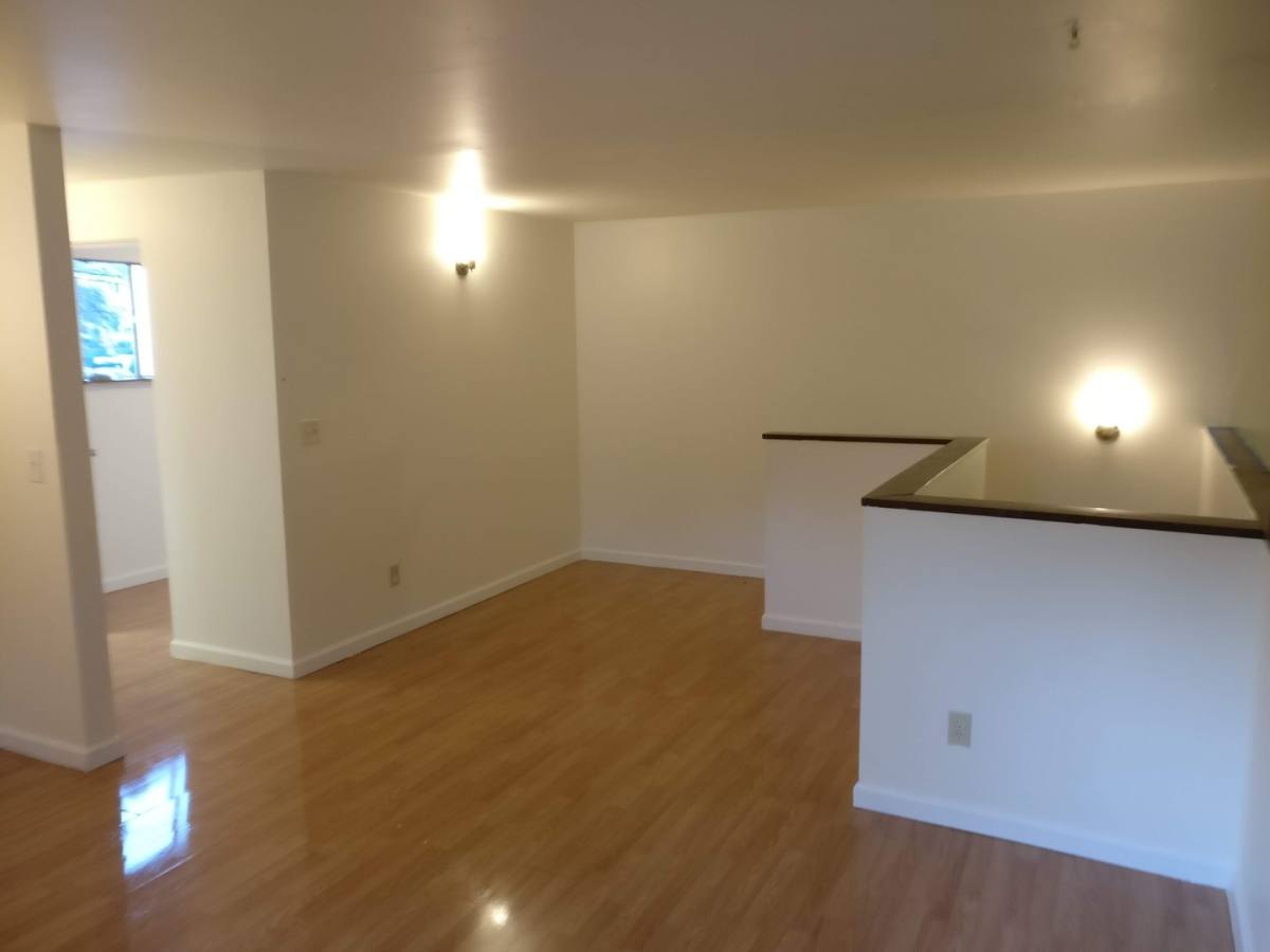 9306 51st Ave S, Seattle, WA 98118 Apartment For Rent