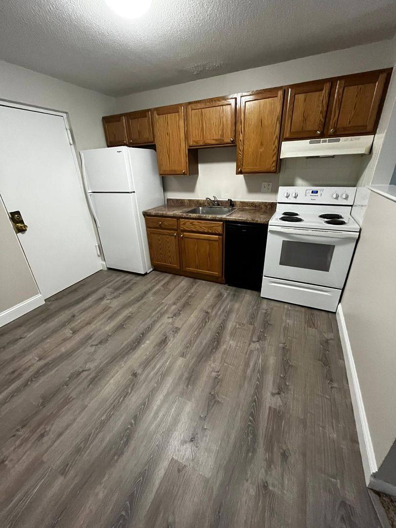Apartment for rent at 47 Princeton St, Leominster, MA 01453